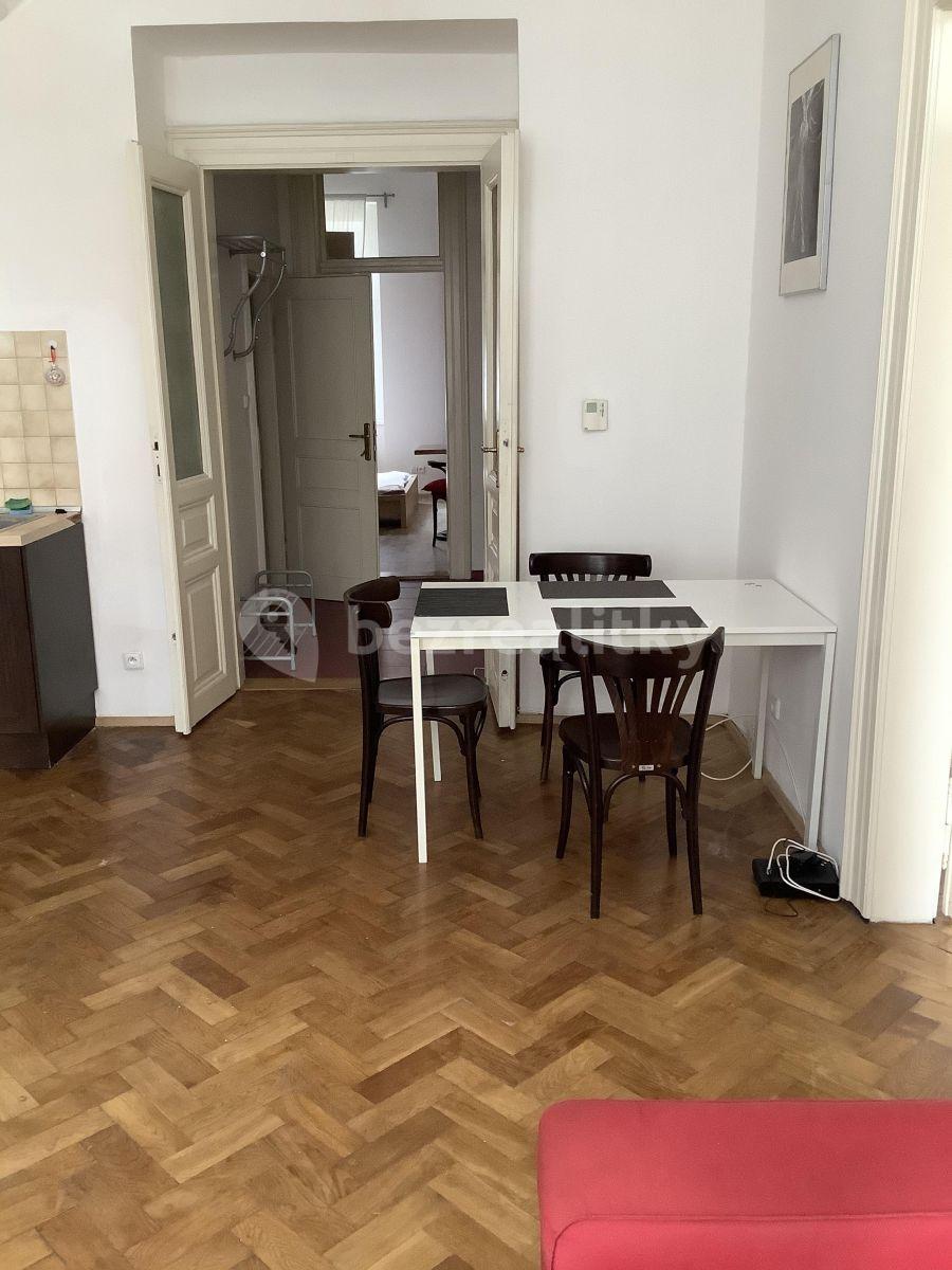 Pronájem bytu 3+kk 70 m², Pernerova, Praha, Praha