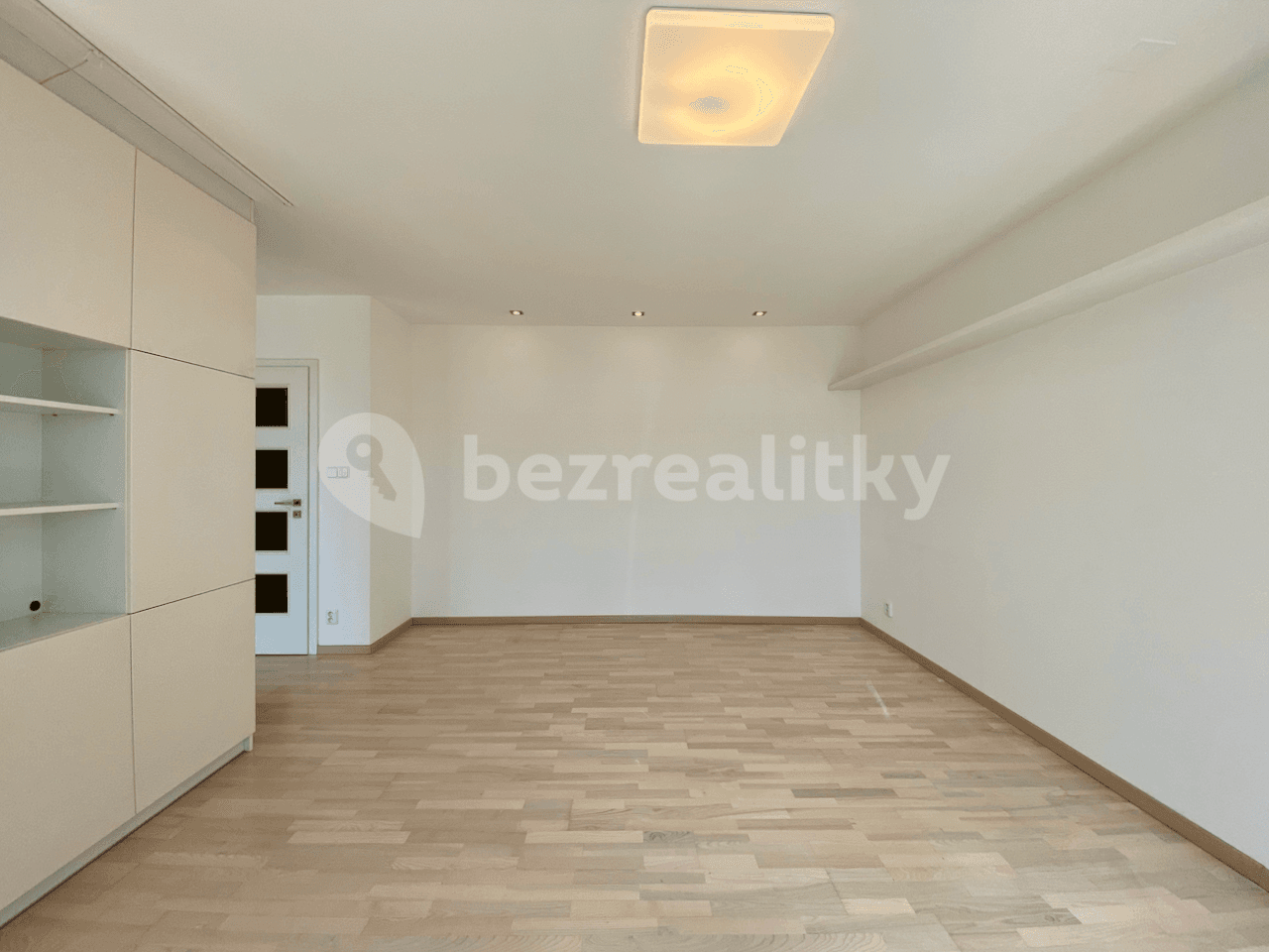 Pronájem bytu 2+kk 65 m², Lanžhotská, Praha, Praha