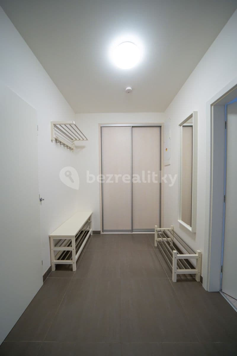 Pronájem bytu 2+kk 65 m², Sokolovská, Praha, Praha