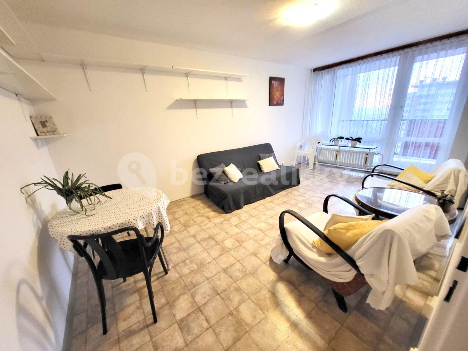 Pronájem bytu 3+kk 64 m², Chabařovická, Praha, Praha