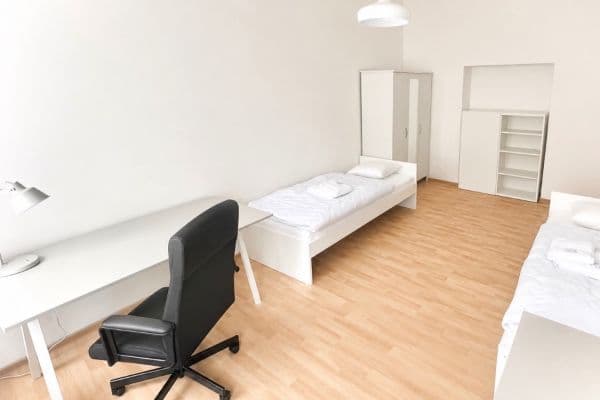 Pronájem bytu 4+1 20 m², Londýnská, Praha Pronájem bytu 4+1 20 m², Londýnská, Praha