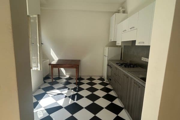 Pronájem bytu 2+1 54 m², Novákových, Praha Pronájem bytu 2+1 54 m², Novákových, Praha