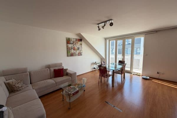 Pronájem bytu 5+kk 182 m², Sokolovská, Praha Pronájem bytu 5+kk 182 m², Sokolovská, Praha