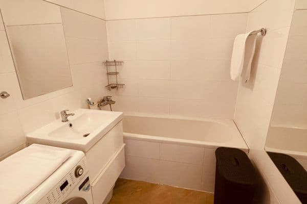 Pronájem bytu 3+1 100 m², Jana Růžičky, Praha Pronájem bytu 3+1 100 m², Jana Růžičky, Praha