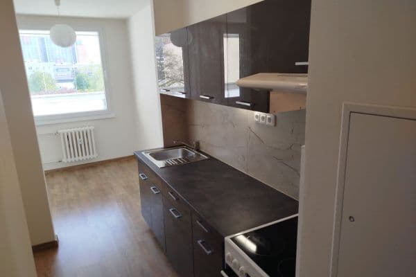 Prodej bytu 3+1 76 m², Praha Prodej bytu 3+1 76 m², Praha