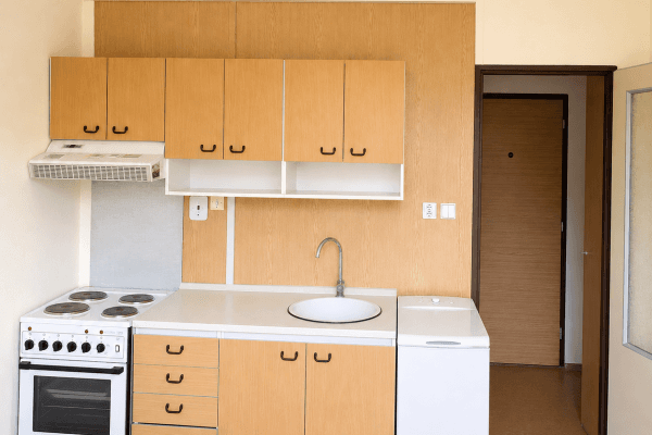 Pronájem bytu 1+1 35 m², Kpt. Jaroše, SO POÚ Neratovice Pronájem bytu 1+1 35 m², Kpt. Jaroše, SO POÚ Neratovice