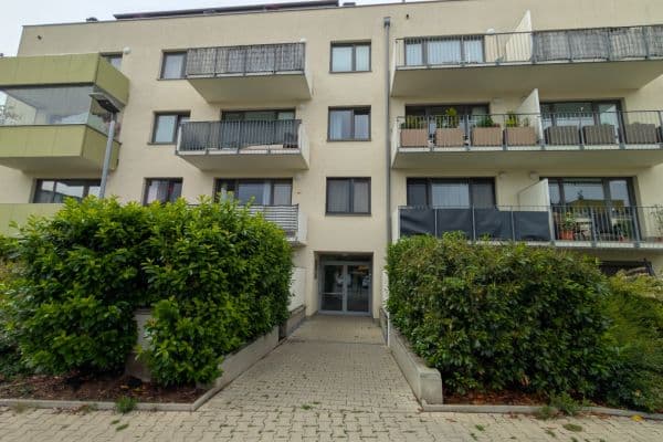Pronájem bytu 2+kk 59 m², Velvarská, Horoměřice Pronájem bytu 2+kk 59 m², Velvarská, Horoměřice