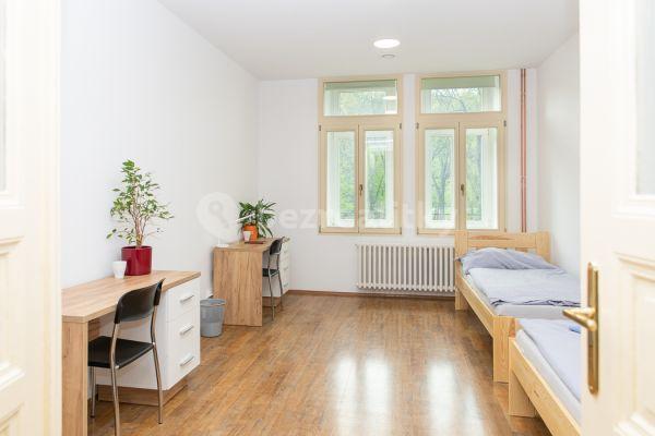 Pronájem bytu 1+1 20 m², Plzeňská, Praha, Praha