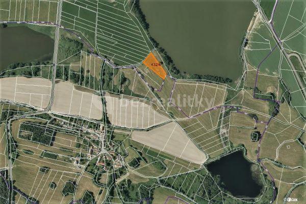 Prodej pozemku 4.490 m², Oselce