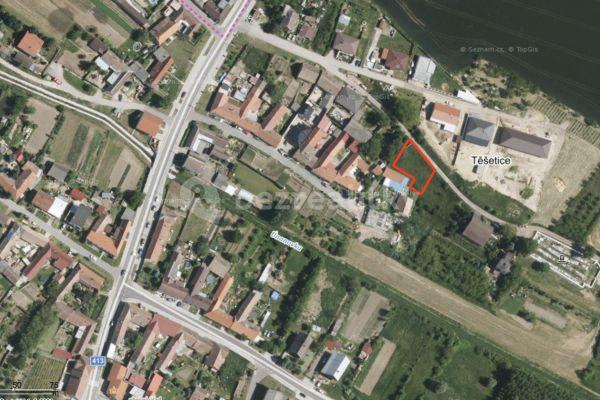 Prodej pozemku 425 m², Těšetice