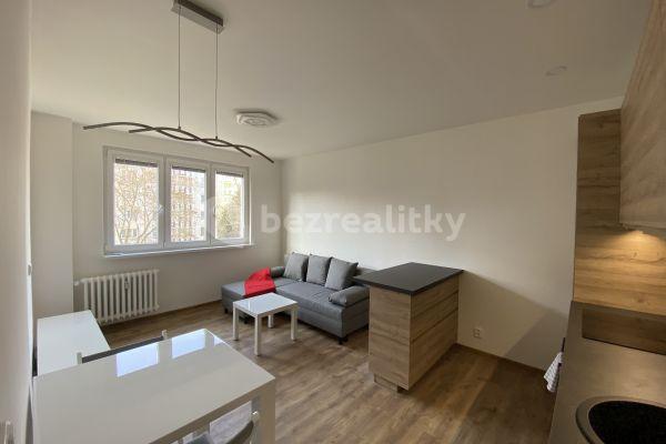 Pronájem bytu 2+kk 35 m², Budovatelů, Karlovy Vary