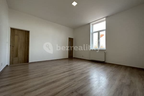 Pronájem bytu 1+1 35 m², Riegrovo Náměstí, Poděbrady