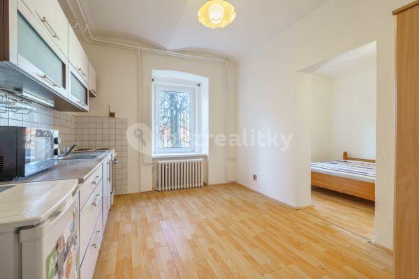Pronájem bytu 1+1 40 m², Rumunska street, Karlovy Vary