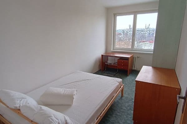 Pronájem bytu 3+1 80 m², Tusarova, Praha Pronájem bytu 3+1 80 m², Tusarova, Praha