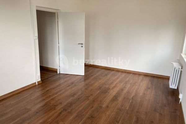 Pronájem bytu 2+1 54 m², třída Svobody, Zlín, Zlínský kraj