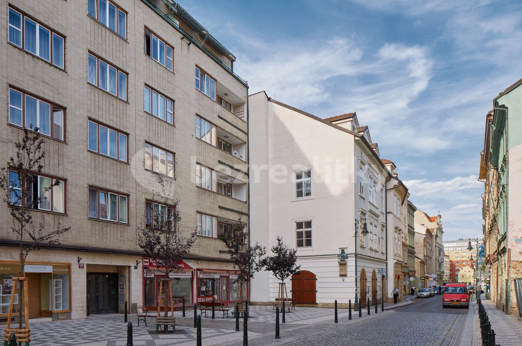 Pronájem bytu 1+kk 23 m², Soukenická, Praha, Praha