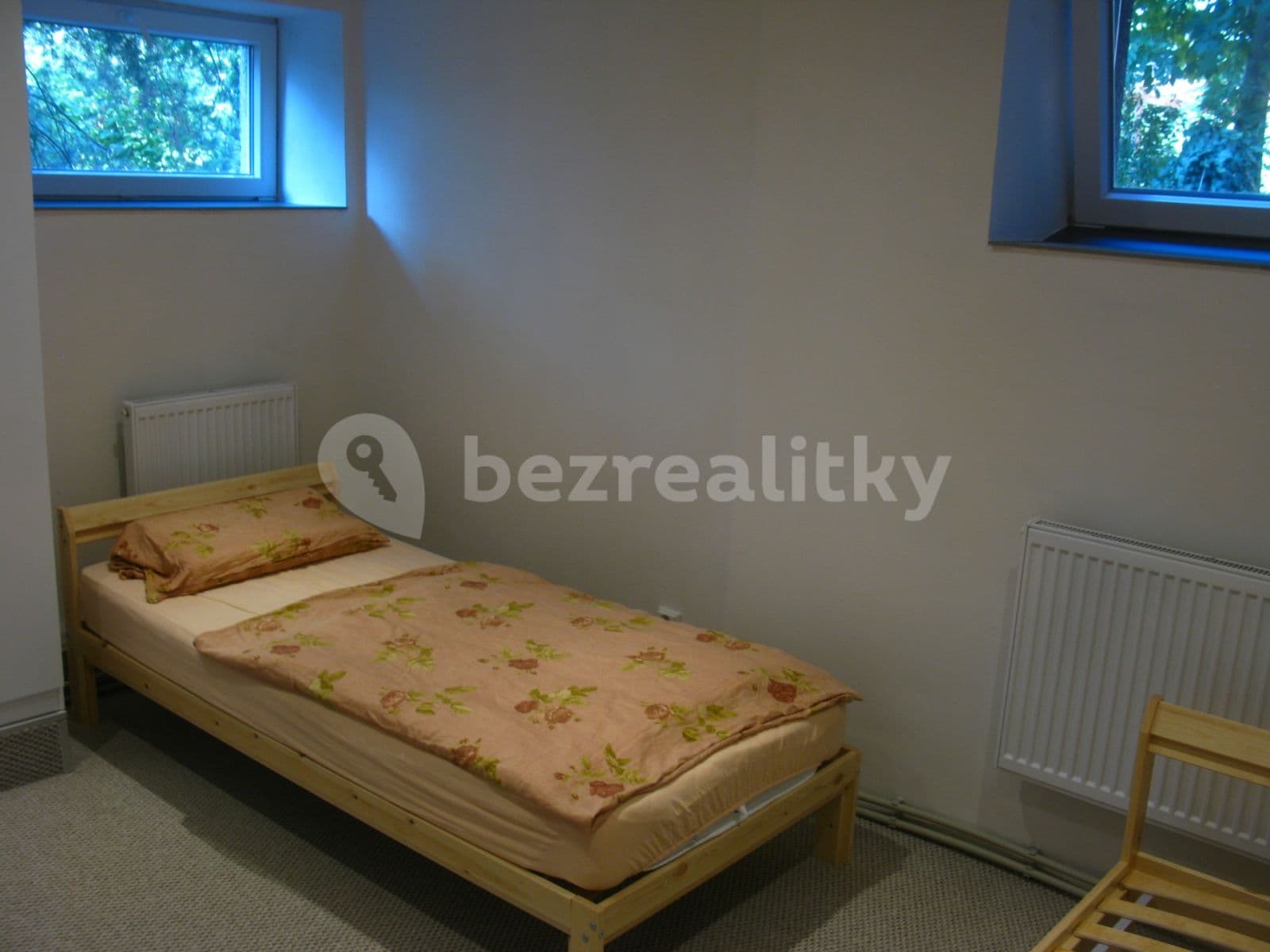 Pronájem bytu 2+kk 32 m², Na Truhlářce, Praha, Praha