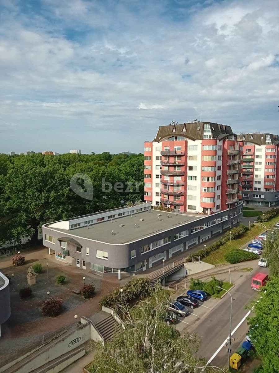 Pronájem bytu 3+1 74 m², nábřeží Závodu míru, Pardubice, Pardubický kraj