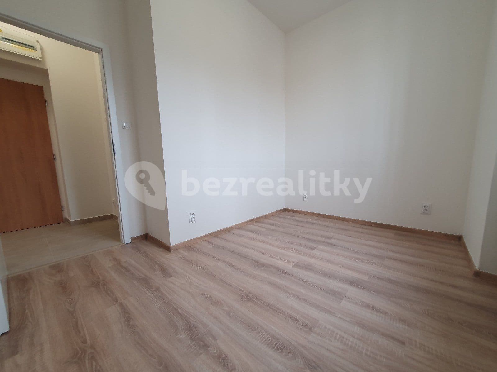 Pronájem bytu 2+kk 34 m², U Stromovky, Havířov, Moravskoslezský kraj