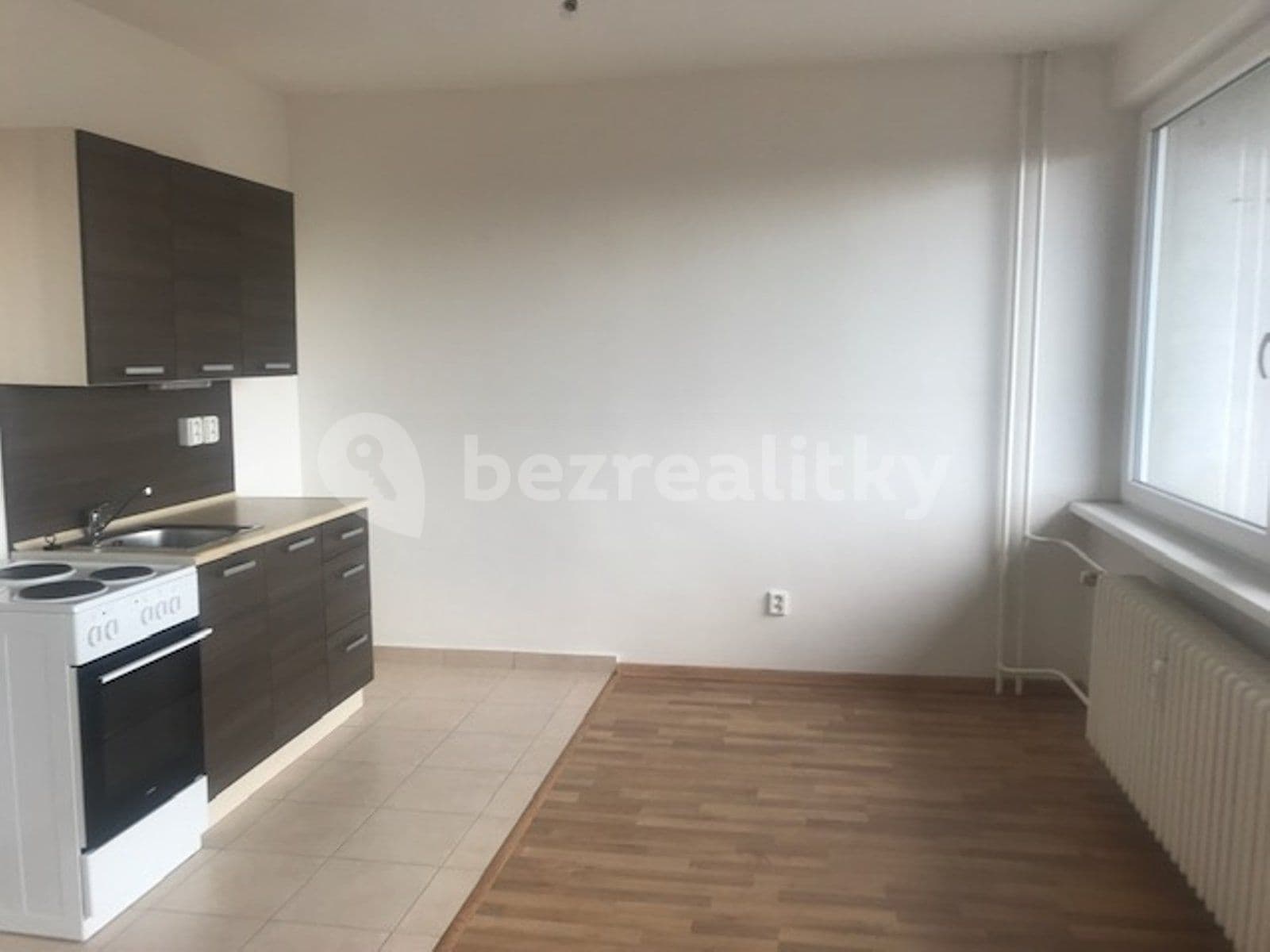 Pronájem bytu 1+kk 29 m², Dr. Glazera, Horní Suchá, Moravskoslezský kraj