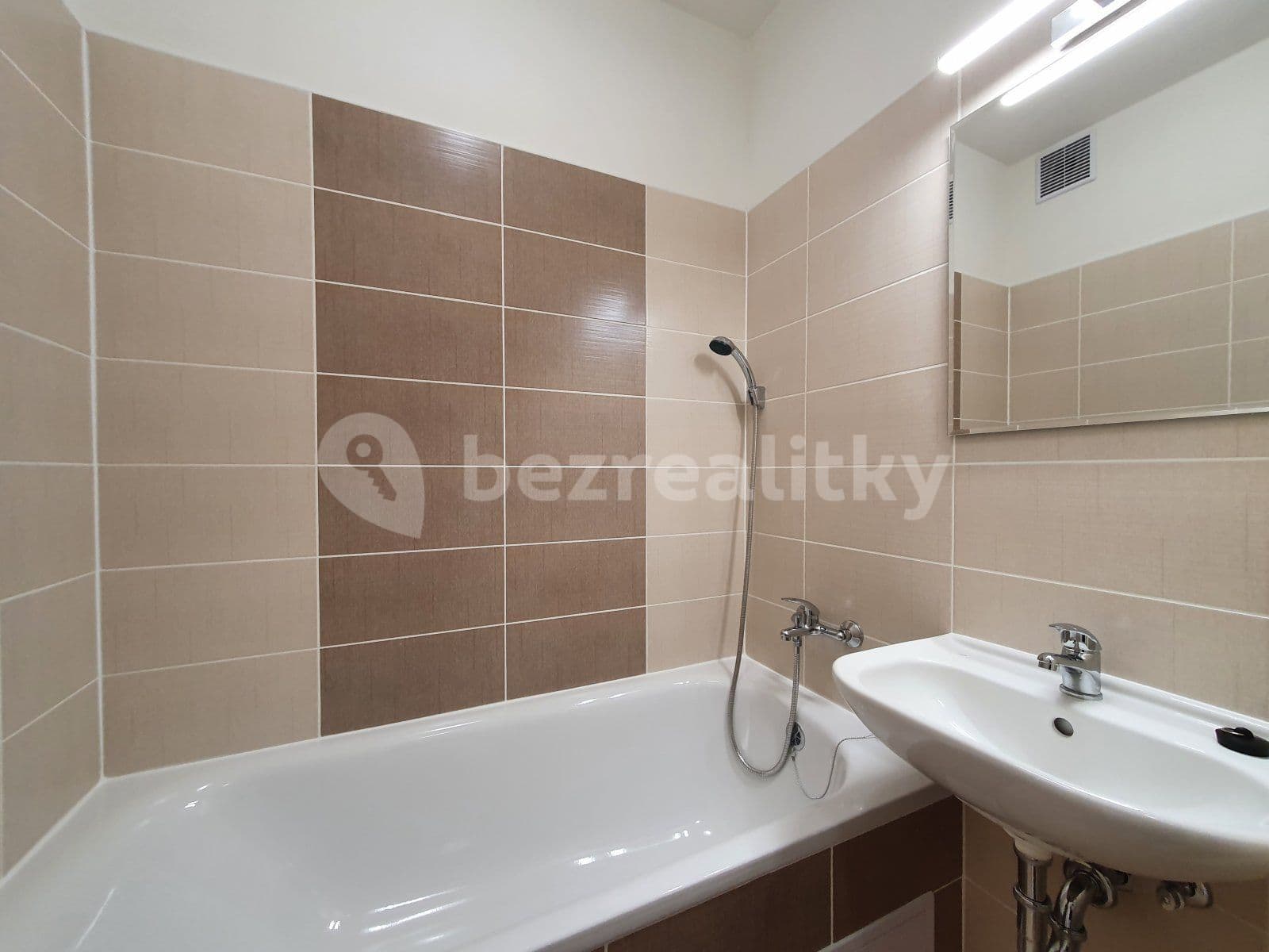 Pronájem bytu 2+1 54 m², Okružní, Havířov, Moravskoslezský kraj