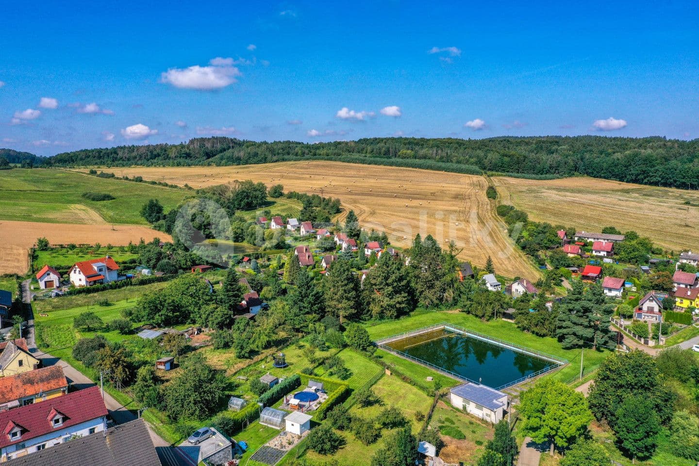 Prodej pozemku 1.309 m², Lužany, Plzeňský kraj