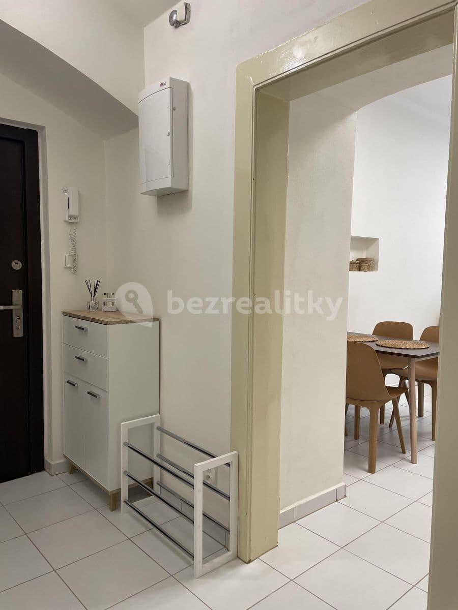 Pronájem bytu 2+1 37 m², Preslova, Praha, Praha