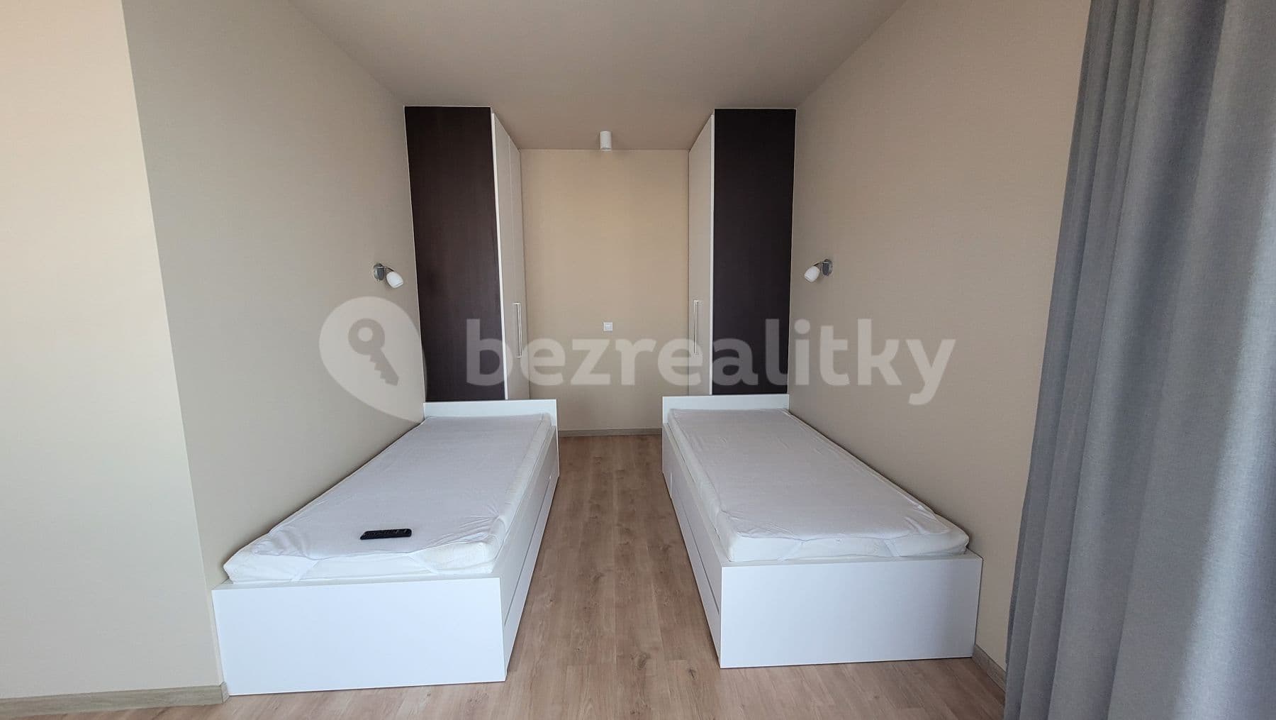 Pronájem bytu 4+kk 115 m², Mukařovského, Praha, Praha