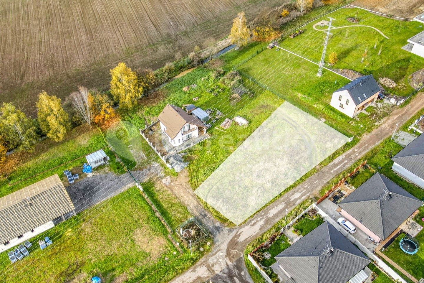 Prodej pozemku 1.098 m², Líně, Plzeňský kraj
