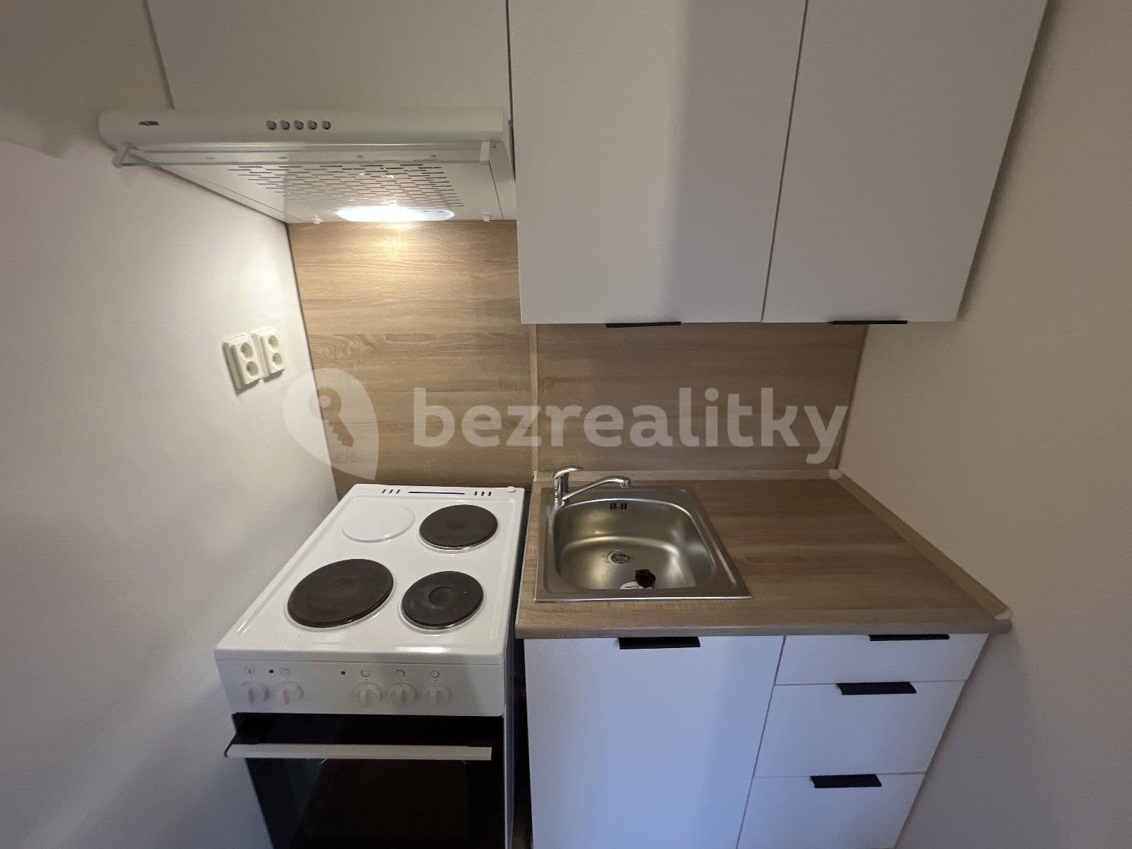 Pronájem bytu 1+1 46 m², Porubská, Petřvald, Moravskoslezský kraj