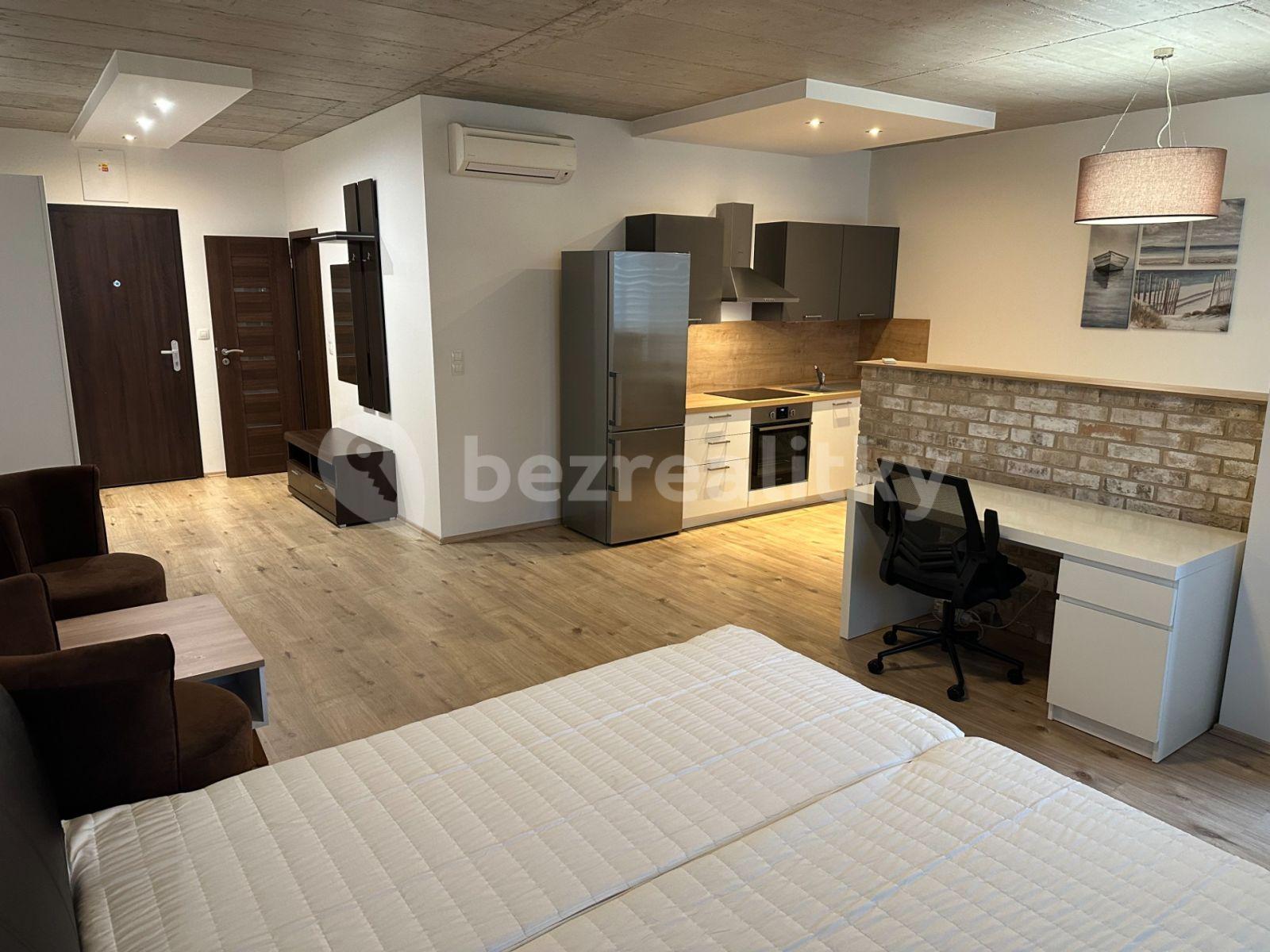 Pronájem bytu 1+1 48 m², Bosákova, Petržalka, Bratislavský kraj