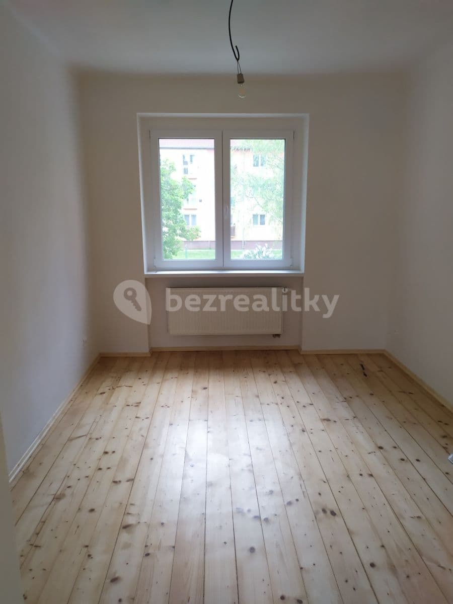 Prodej bytu 3+kk 77 m², Kpt. Jaroše, Beroun, Středočeský kraj