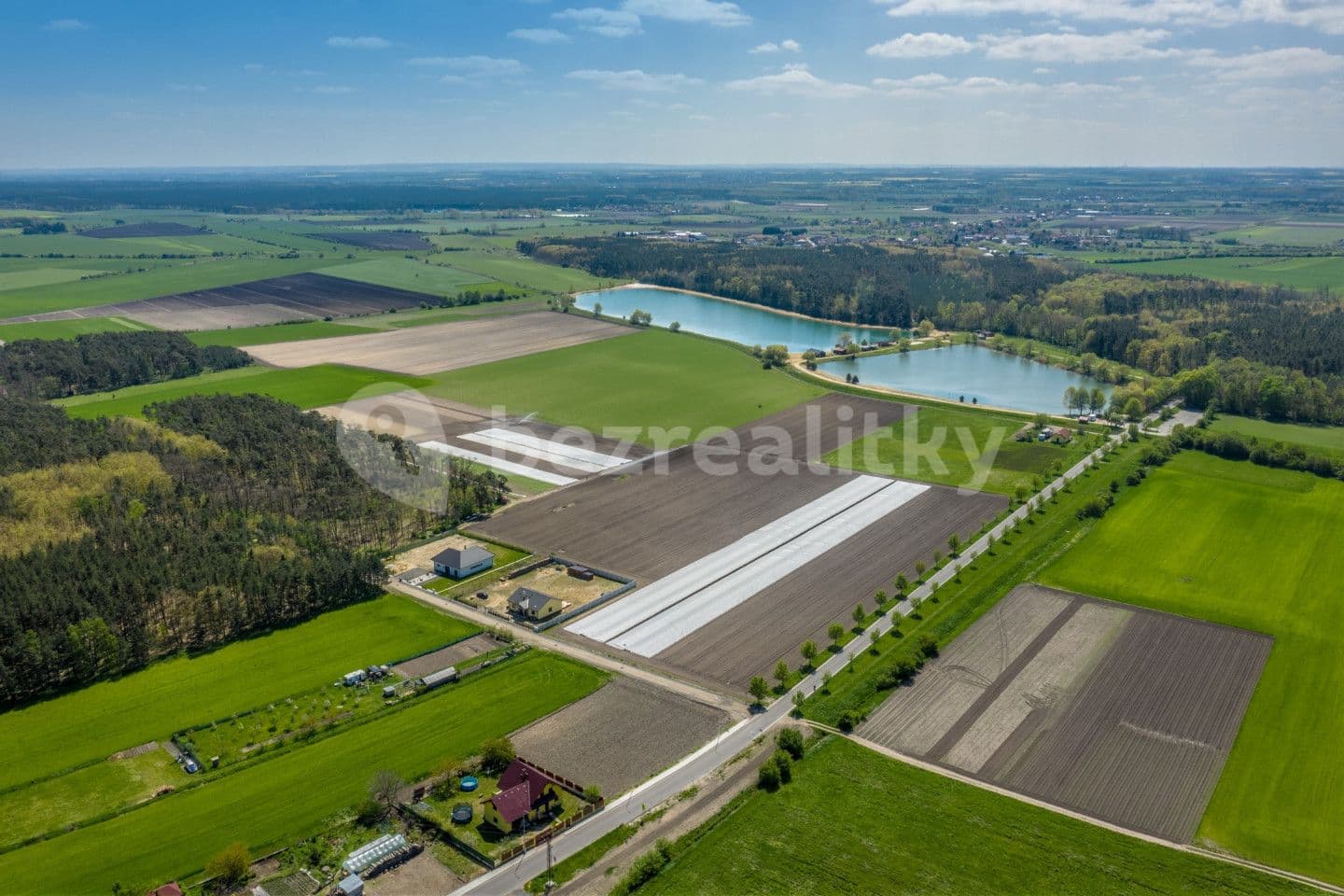 Prodej pozemku 1.745 m², Konětopy, Středočeský kraj