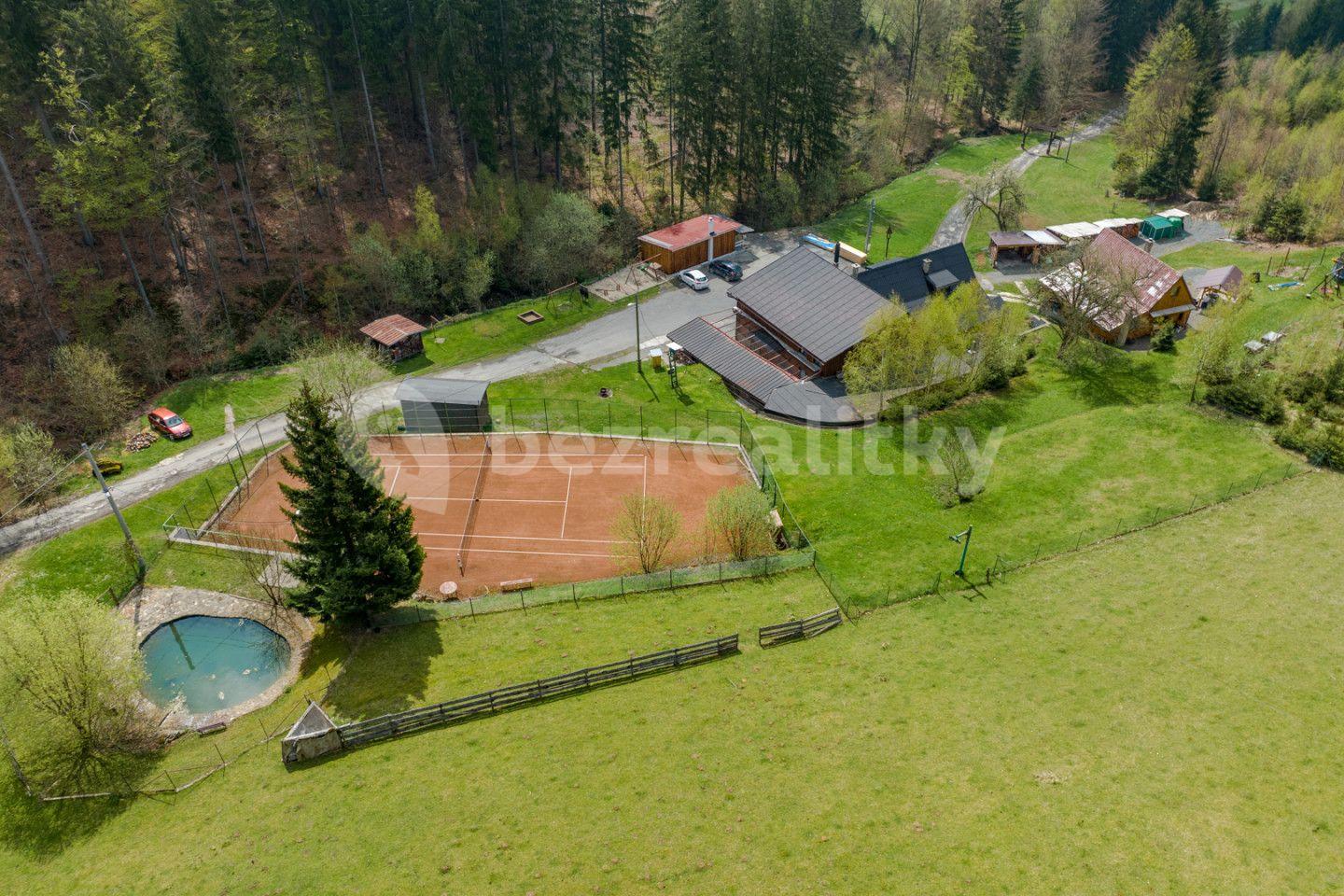 Prodej chaty, chalupy 500 m², pozemek 13.000 m², Horní Bečva, Zlínský kraj