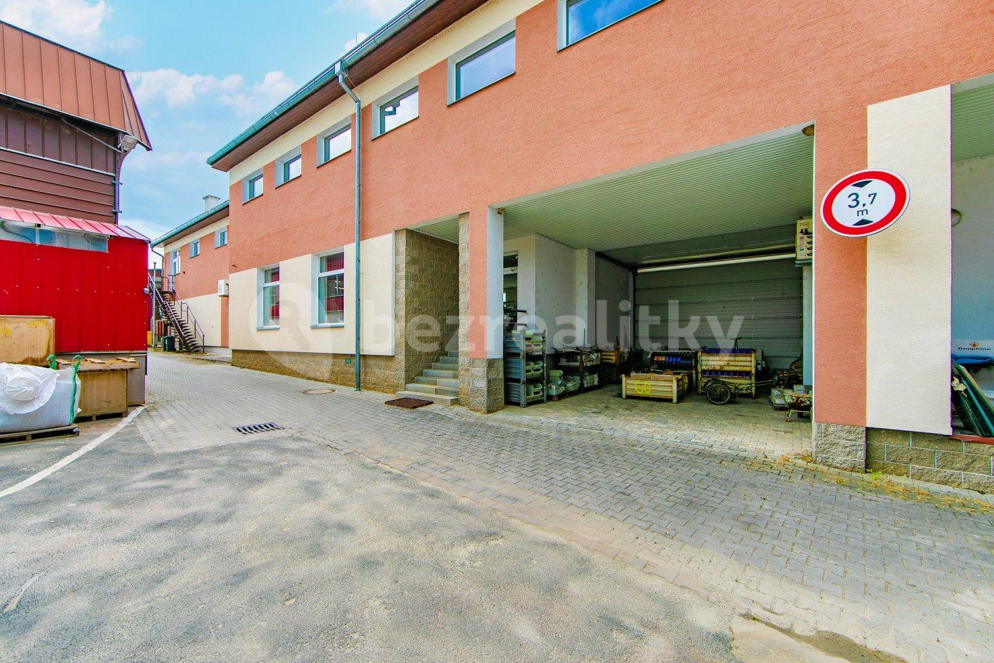 Prodej nebytového prostoru 2.221 m², Čemínská, Město Touškov, Plzeňský kraj
