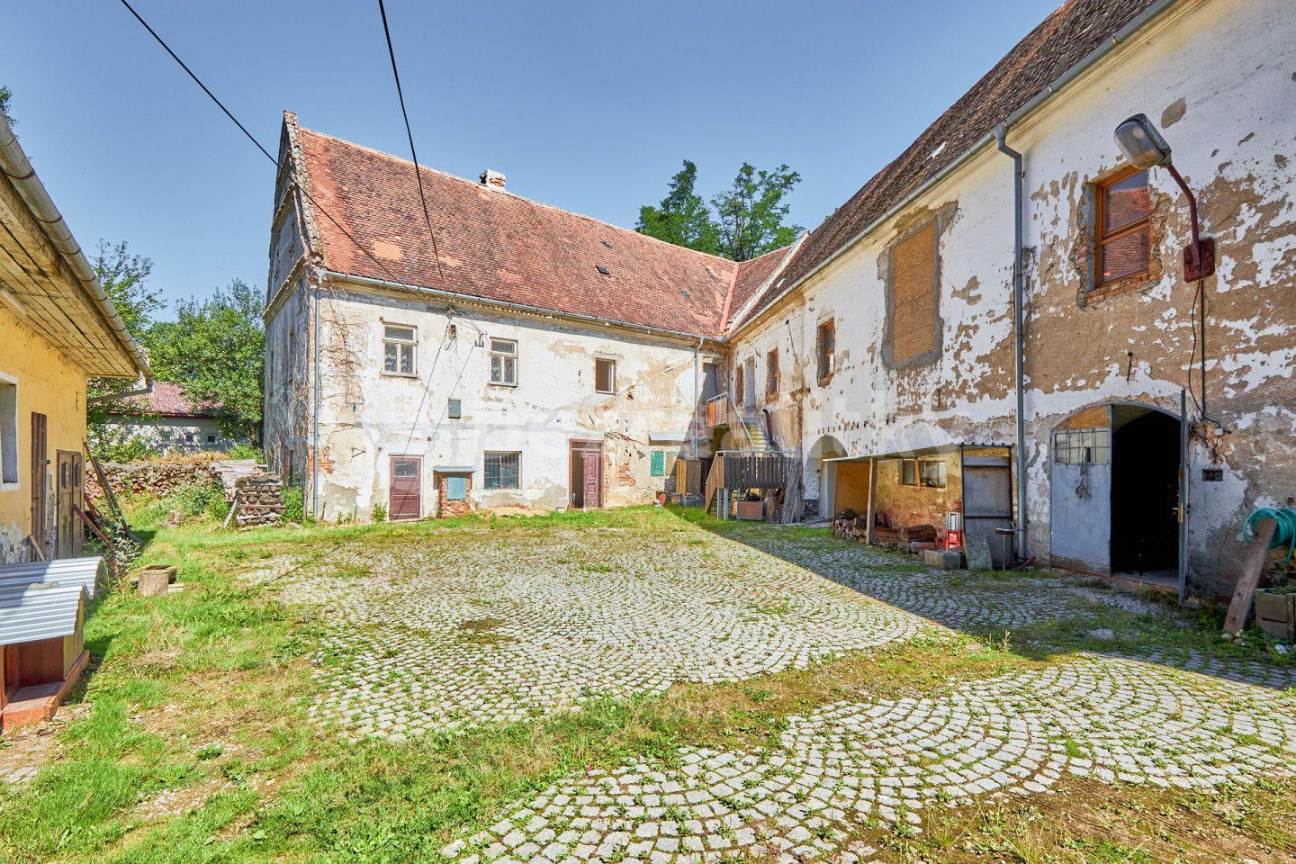 Prodej nebytového prostoru 2.041 m², Červenomlýnská, Jemnice, Kraj Vysočina