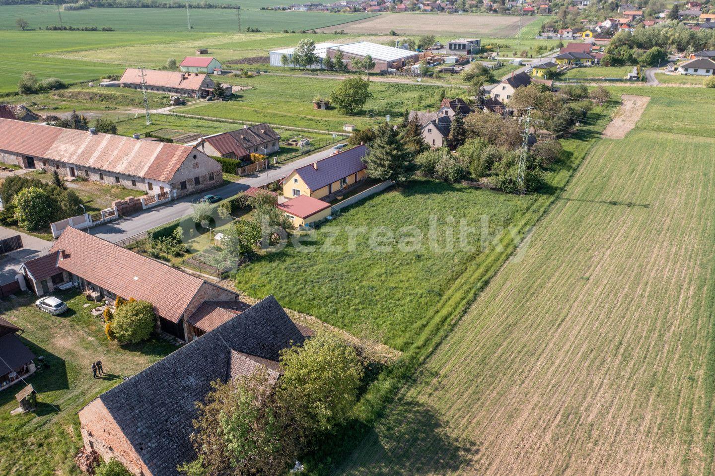 Prodej pozemku 1.550 m², Na Labuti, Konárovice, Středočeský kraj