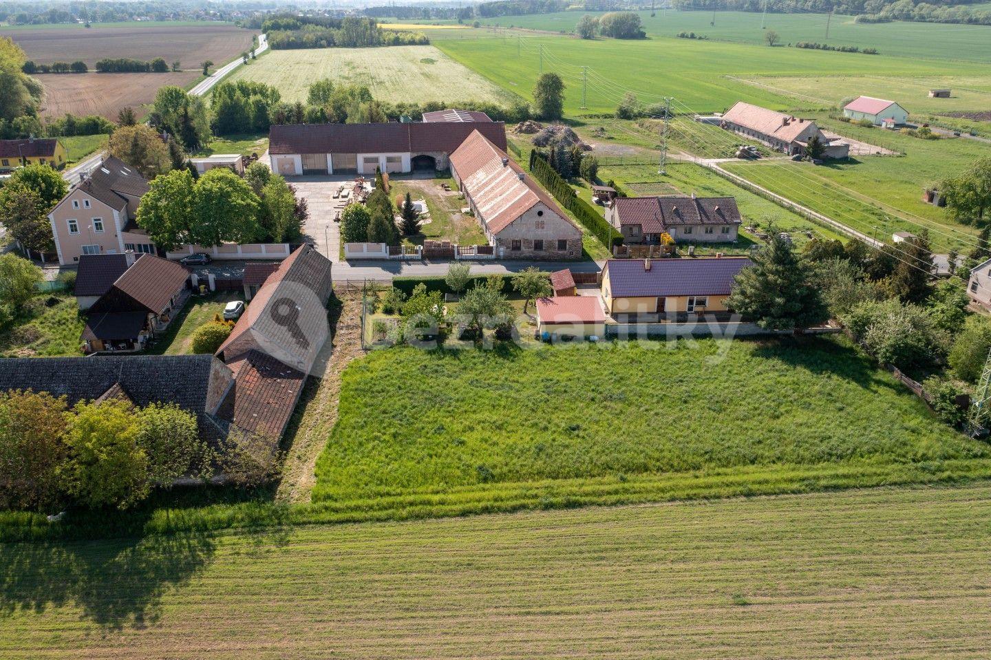 Prodej pozemku 1.550 m², Na Labuti, Konárovice, Středočeský kraj