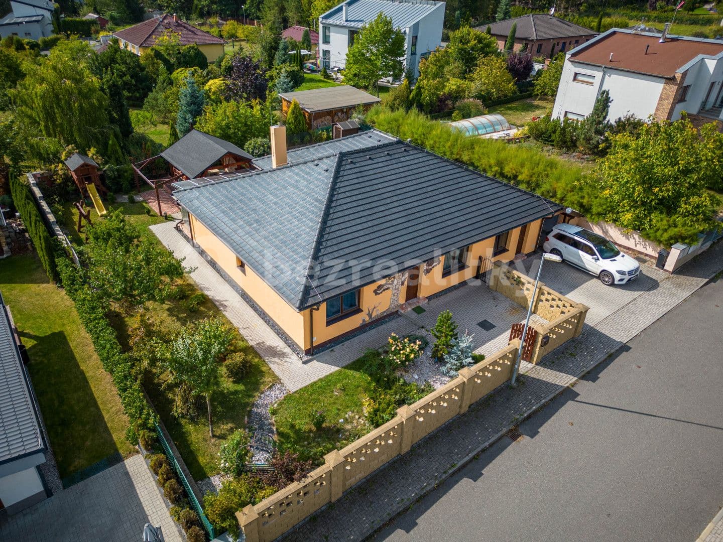 Prodej domu 206 m², pozemek 810 m², Březová, Lány, Středočeský kraj