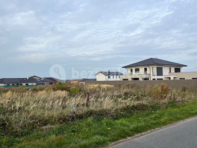 Prodej pozemku 1.016 m², Třešňová, Křenice, Středočeský kraj