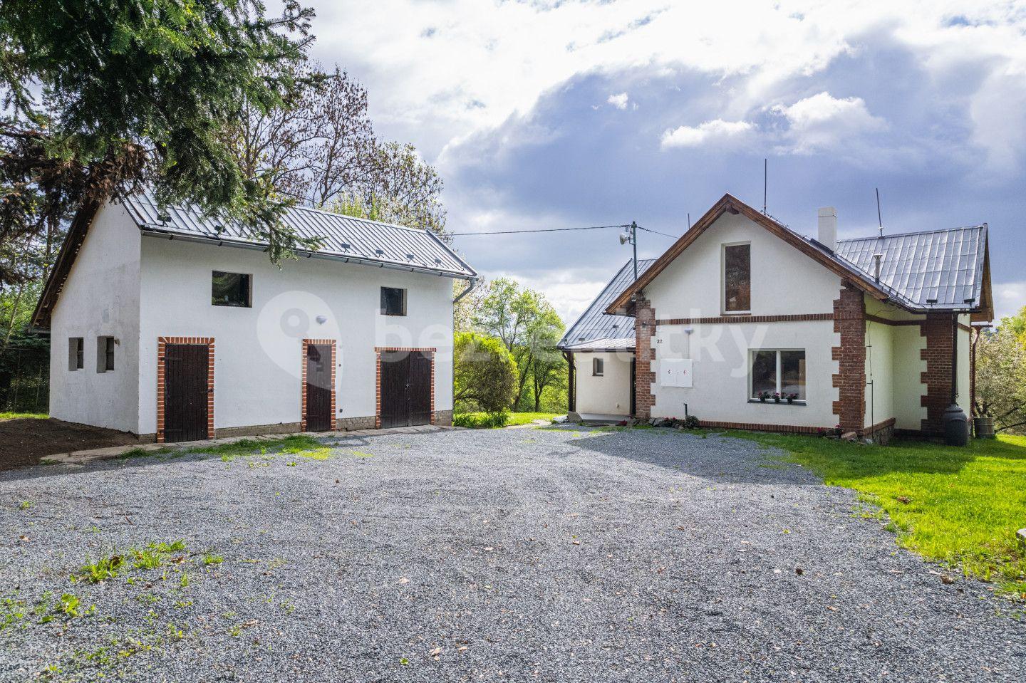 Prodej domu 190 m², pozemek 2.023 m², Libeř, Středočeský kraj