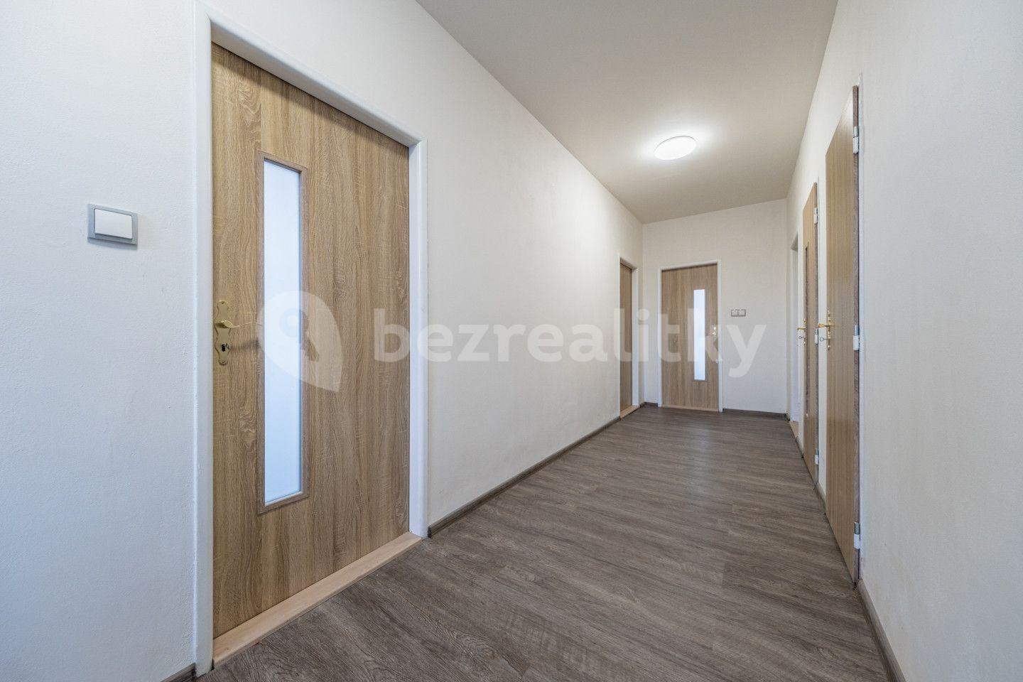 Prodej domu 190 m², pozemek 2.023 m², Libeř, Středočeský kraj