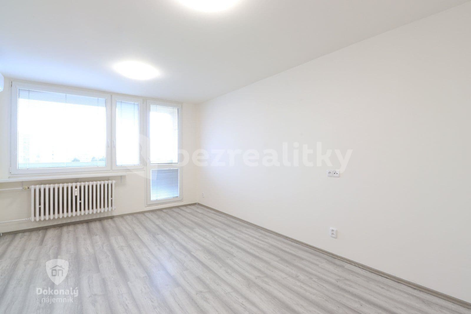 Pronájem bytu 3+1 74 m², Chalupkova, Praha, Praha