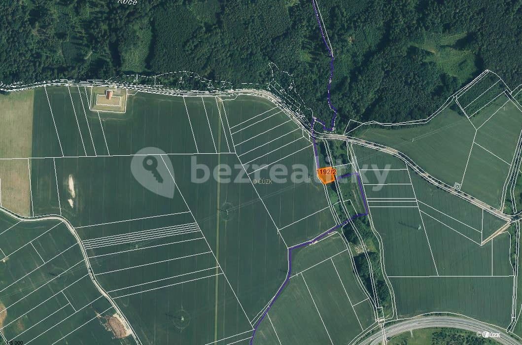 Prodej pozemku 1.371 m², Bělotín, Olomoucký kraj