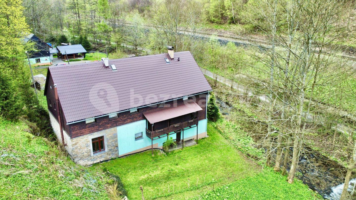 Prodej nebytového prostoru 1.681 m², Branná, Olomoucký kraj