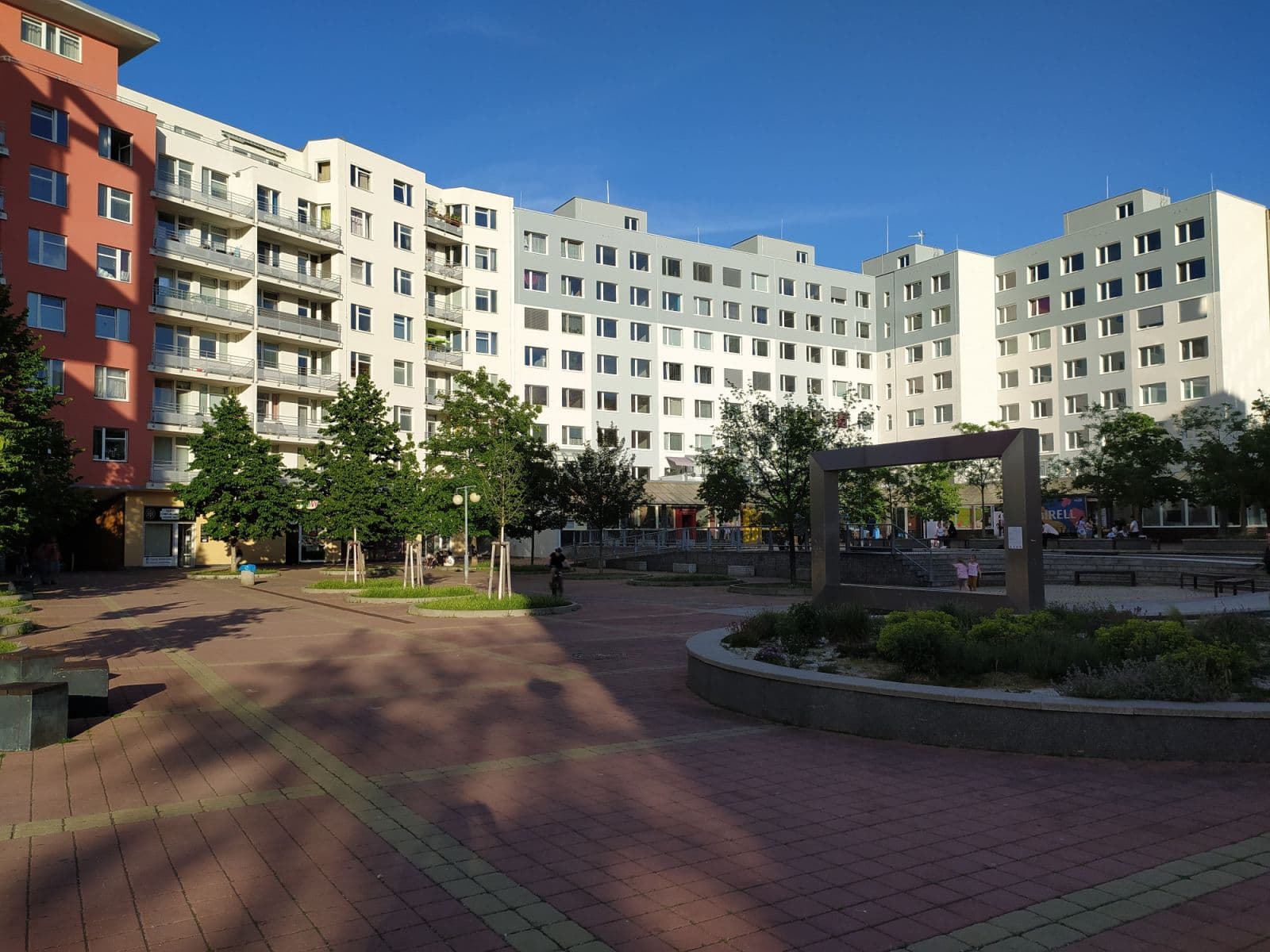 Pronájem bytu  80 m², Voskovcova, Praha, Praha