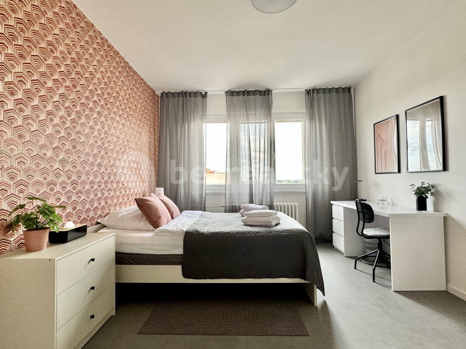 Pronájem bytu 2+1 • 54 m² bez realitky