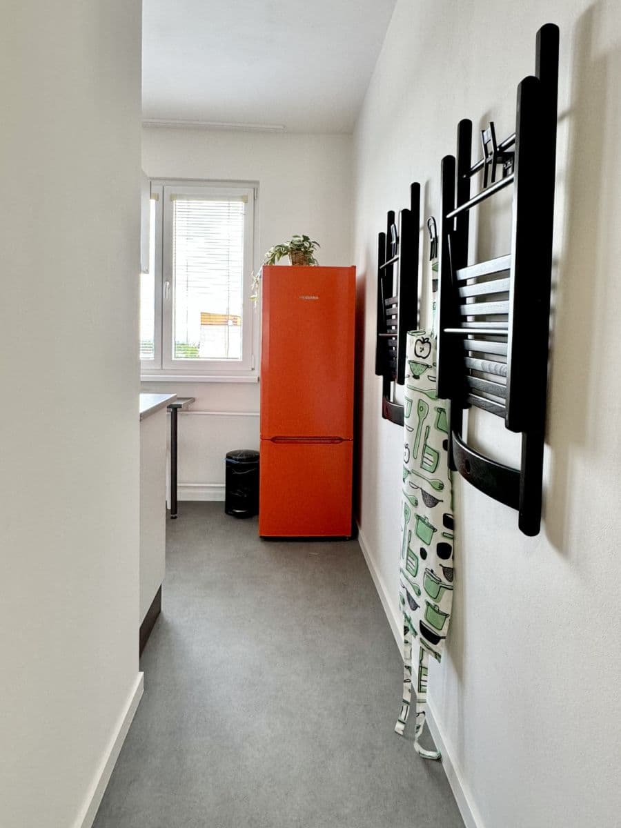 Pronájem bytu  54 m², Na Petřinách, Praha, Praha