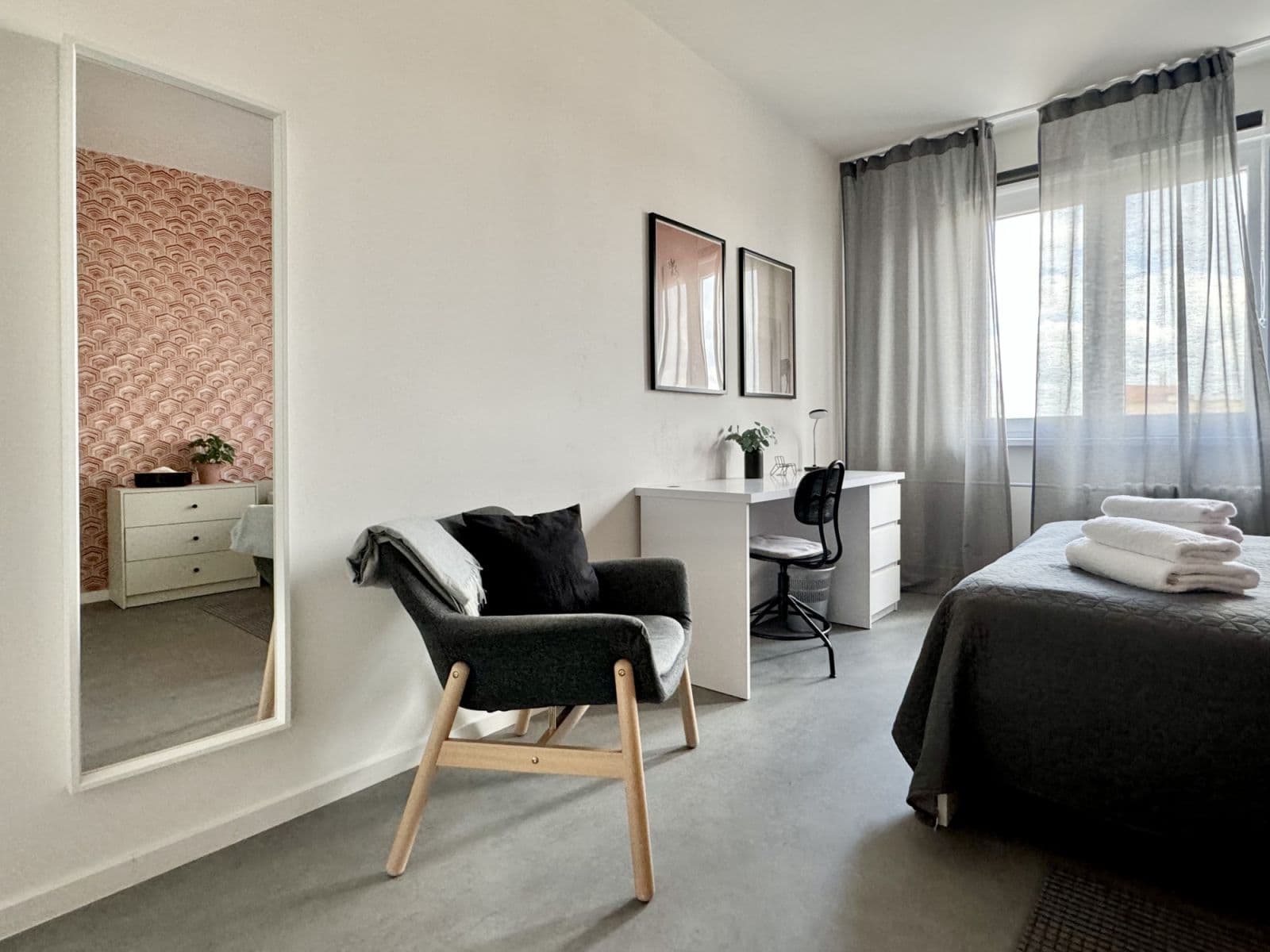 Pronájem bytu  54 m², Na Petřinách, Praha, Praha