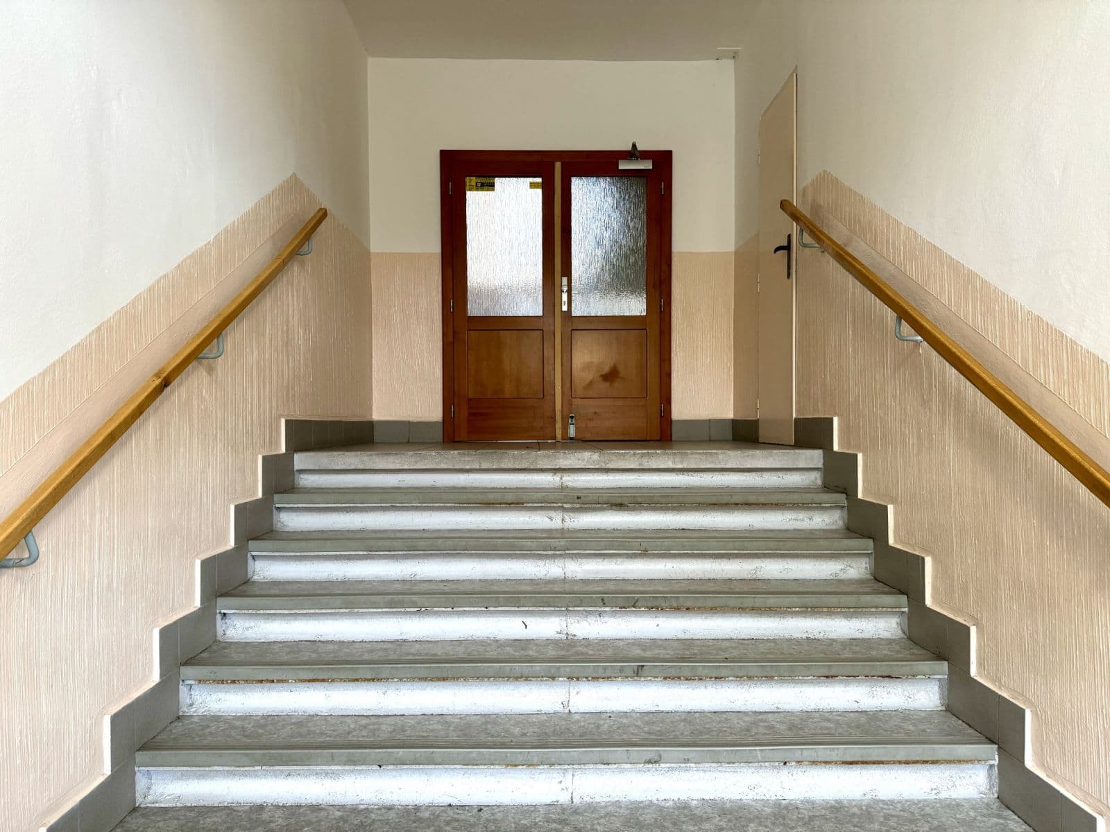 Pronájem bytu  54 m², Na Petřinách, Praha, Praha